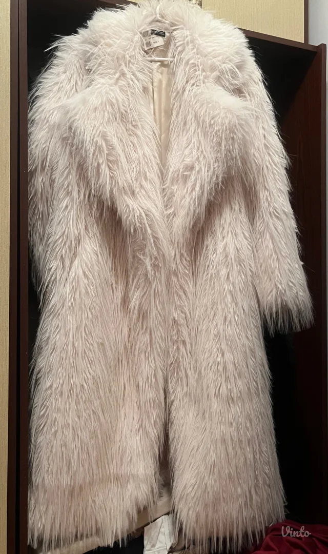 Bunda, krem/bela boja velicina S