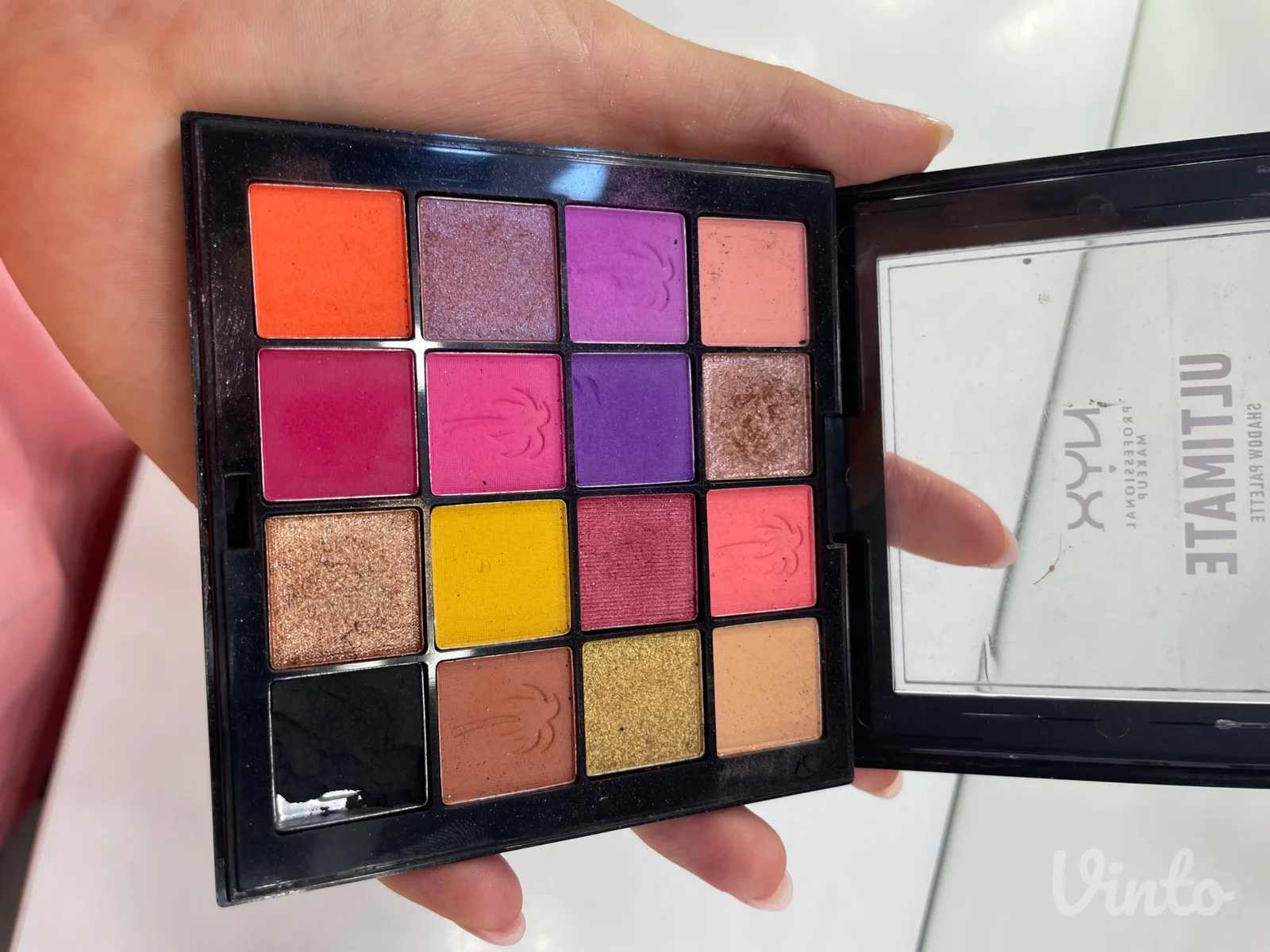 nyx paletica