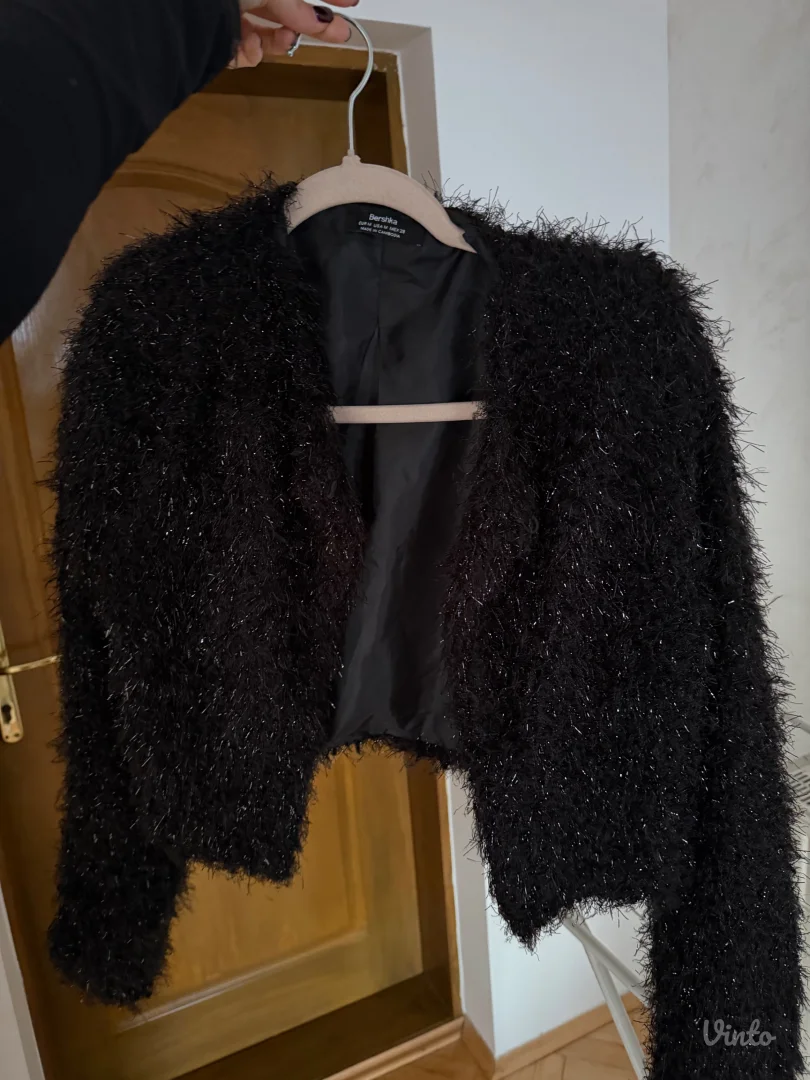 Bershka jaknica