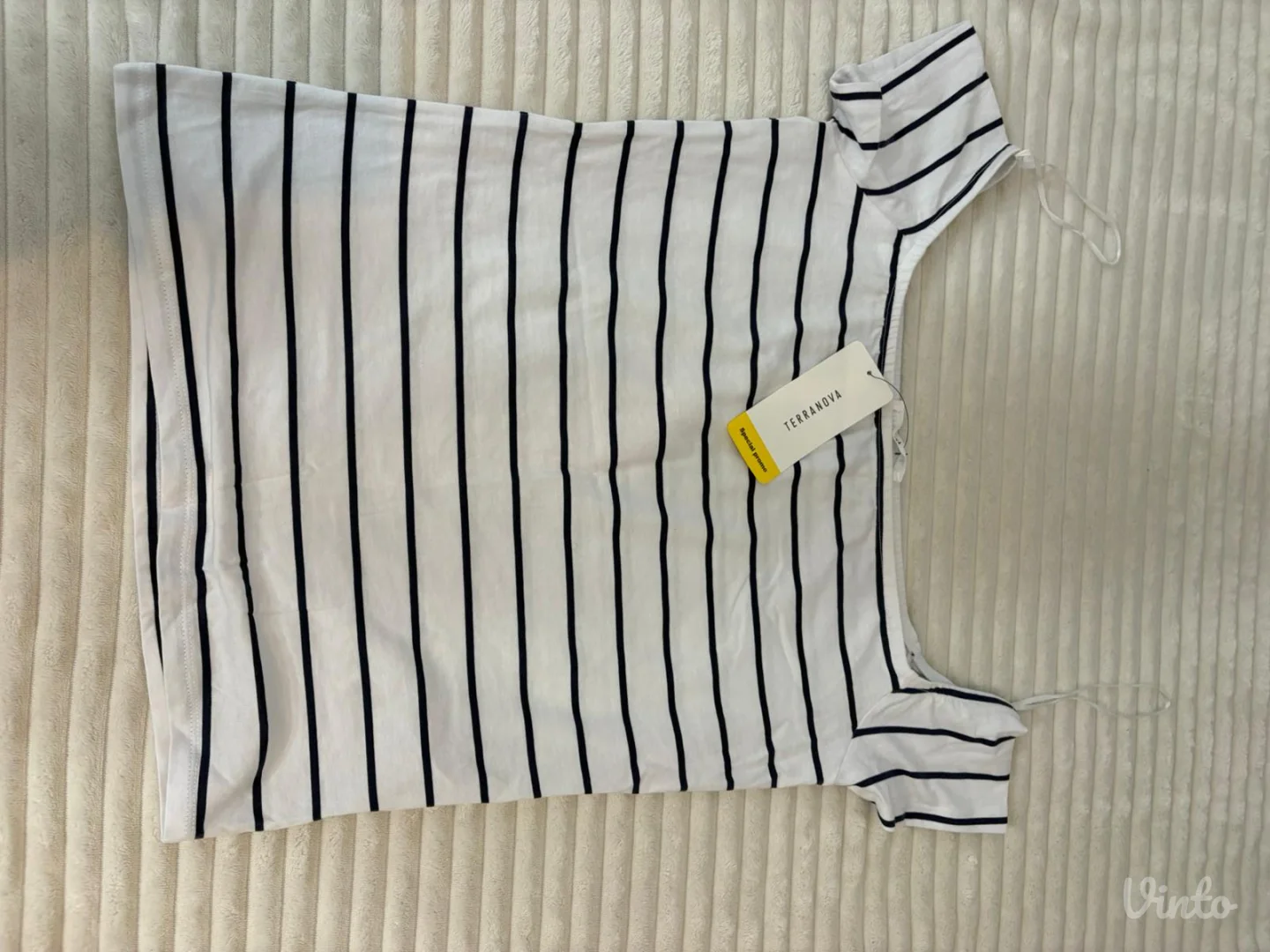 Terranova majica sa etiketom