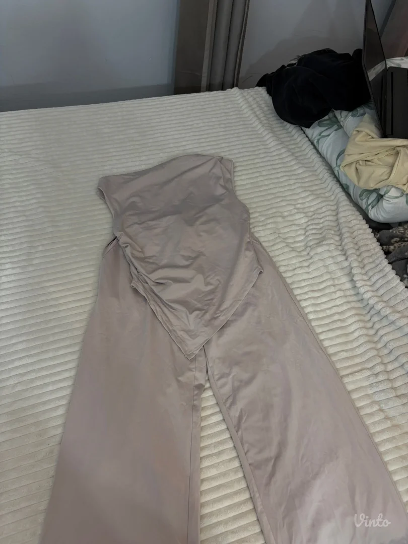 Temu komplet, majica i pantalone