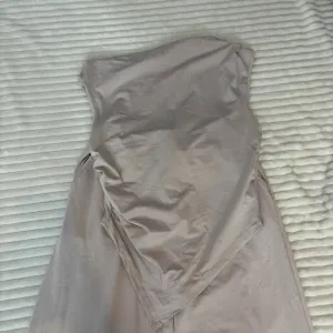 Temu komplet, majica i pantalone