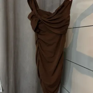 Braon haljina - shein