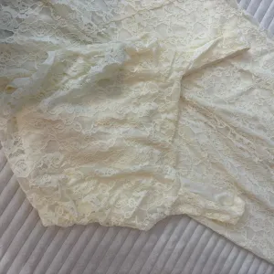 Temu cipkani komplet - top i suknja