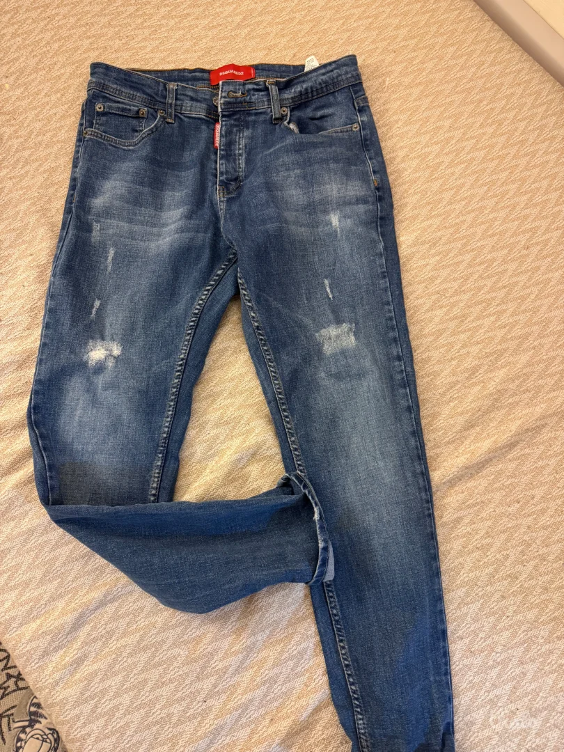 Dsquared2 - zenske farmerke