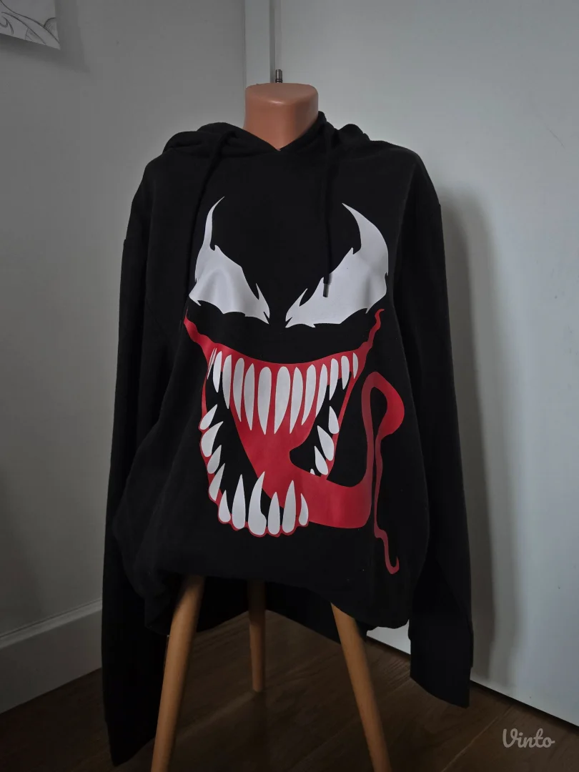 Crni duks sa Venom grafikom