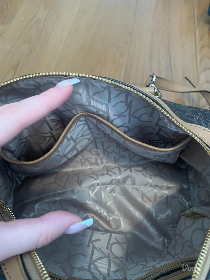 Calvin Klein torba 38 eur