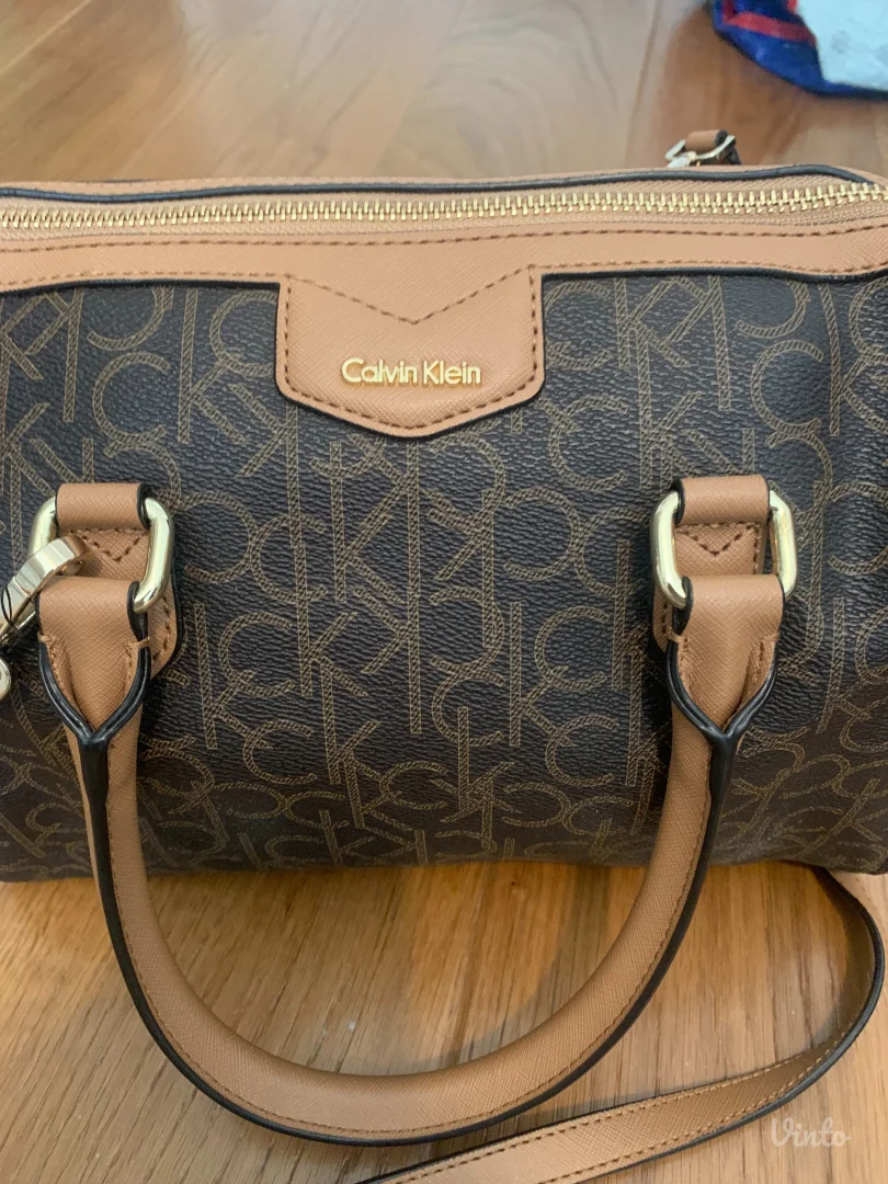 Calvin Klein torba 38 eur