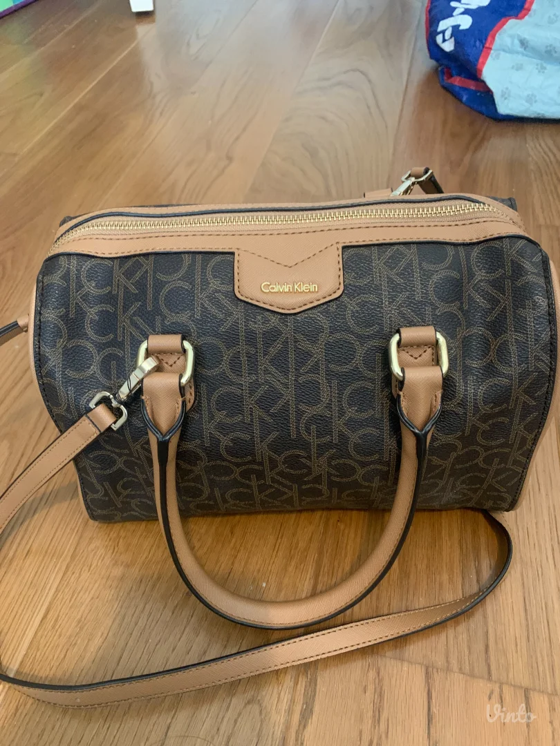 Calvin Klein torba 38 eur