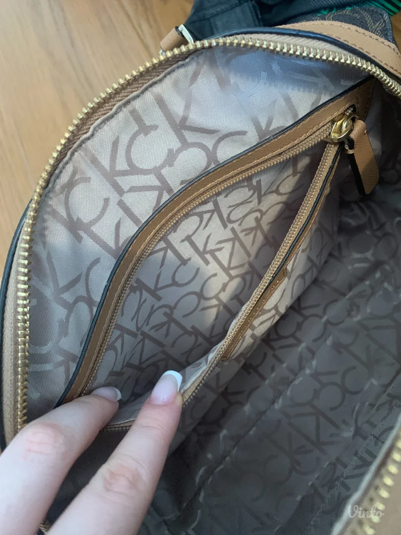 Calvin Klein torba 38 eur