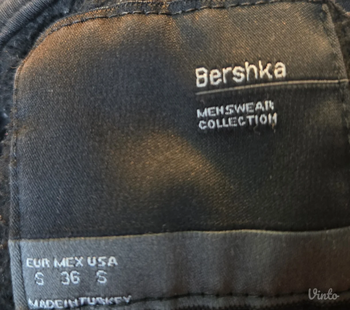 Bershka crni duks