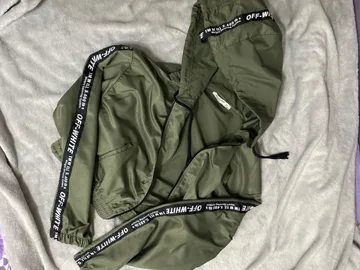 OFF WHITE suskavac jakna