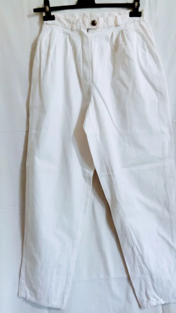 Bele pantalone