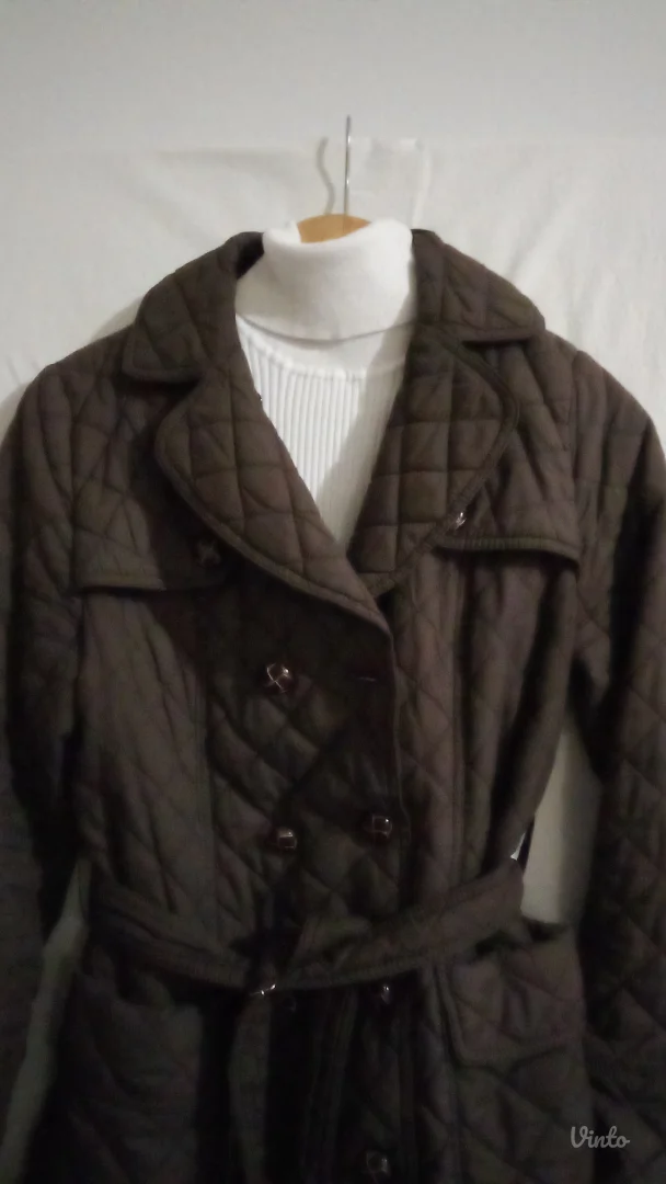 Duga proštepana jakna