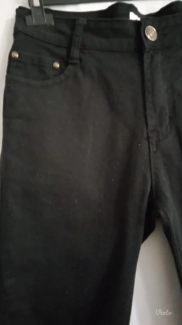 Crne skinny farmerke