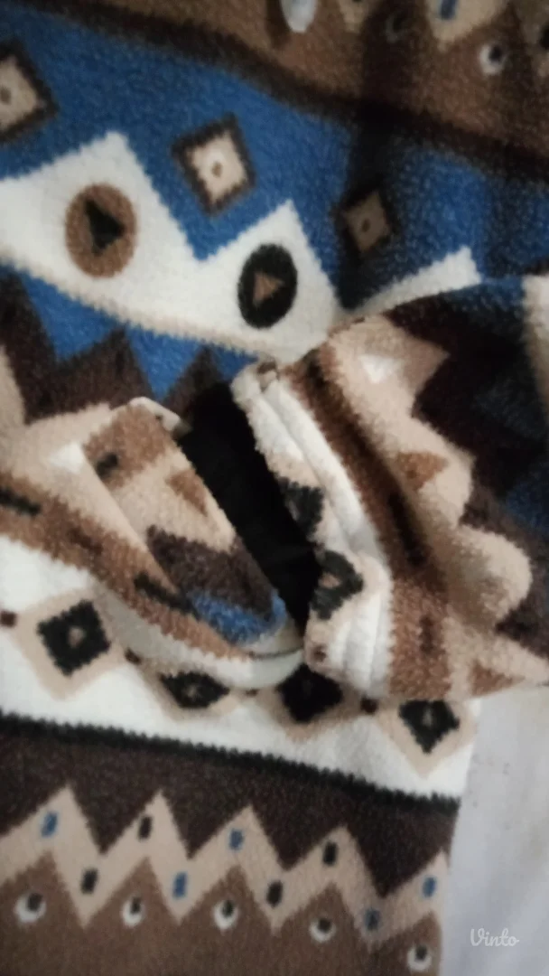 Ćebasti vintage duks jakna