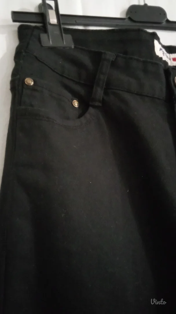 Crne skinny farmerke