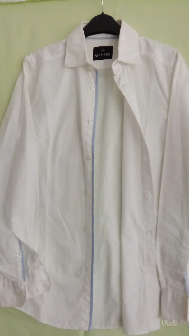 Muška bela košulja