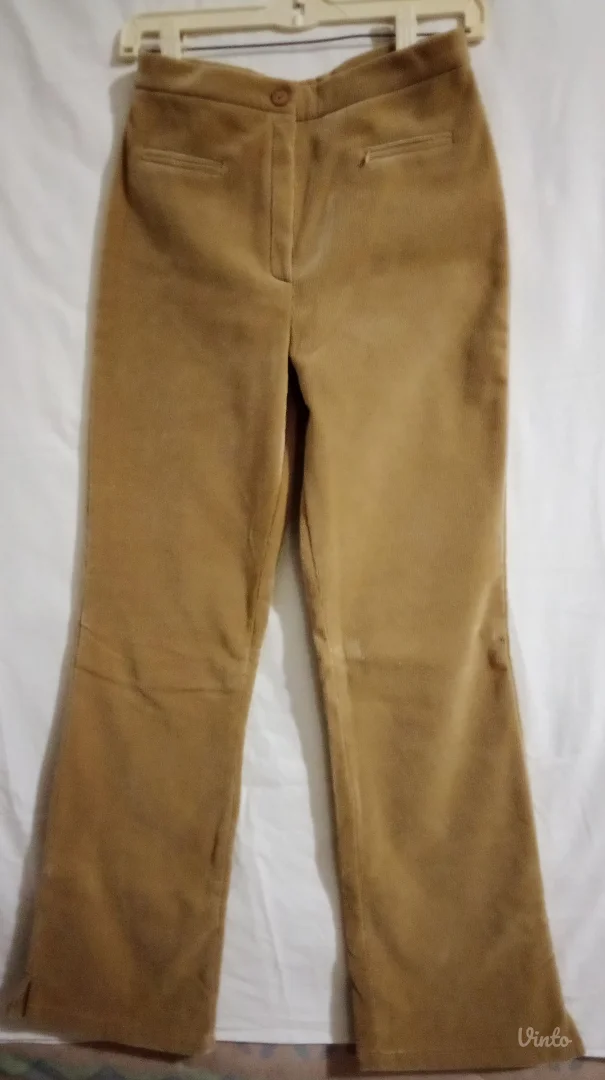 Nove - rebraste somot pantalone