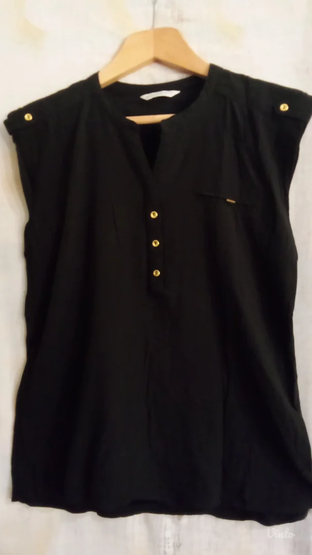 Košulja sa "zlatnim"dugmićima