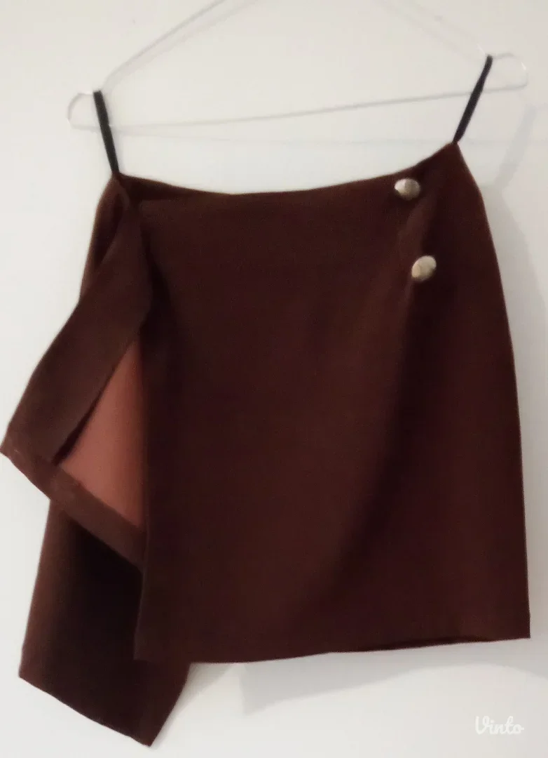 Nova mini suknja na preklop