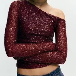 Svetlucavi crop top
