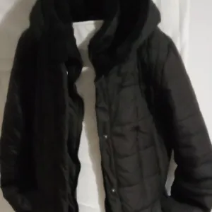 Ženska zimska jakna