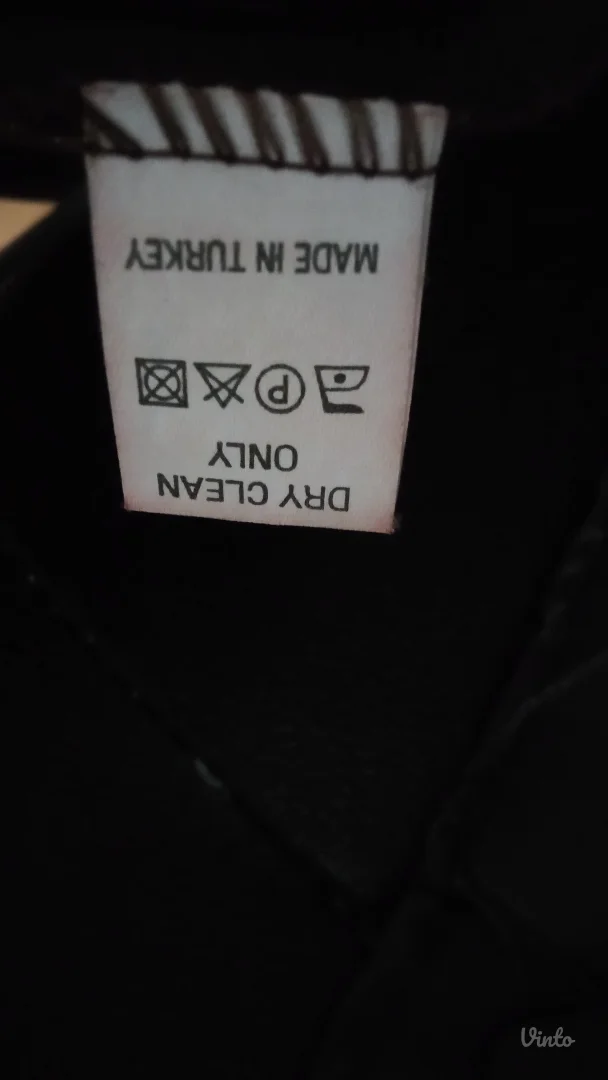 Nova mini suknja na preklop