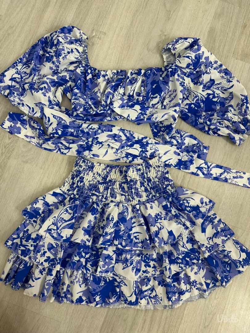 Komplet suknja i top