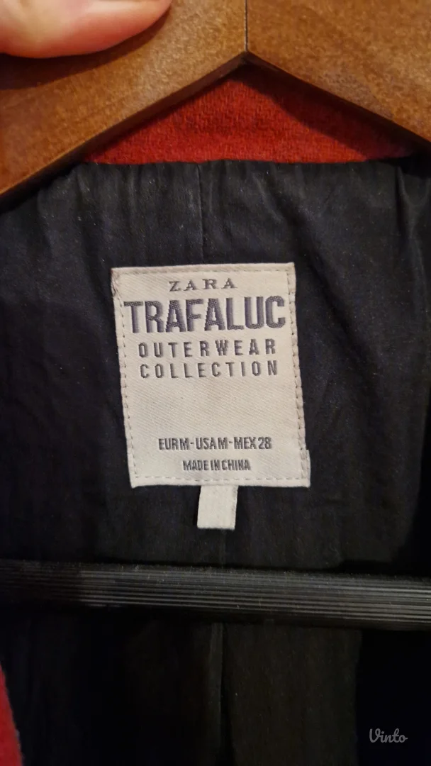 Kaputić animal print Zara