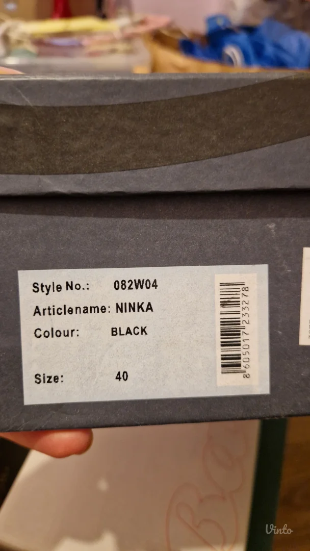 Crne cipele sa zidanom petom