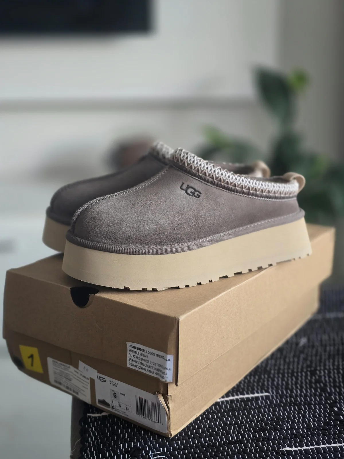 Ugg