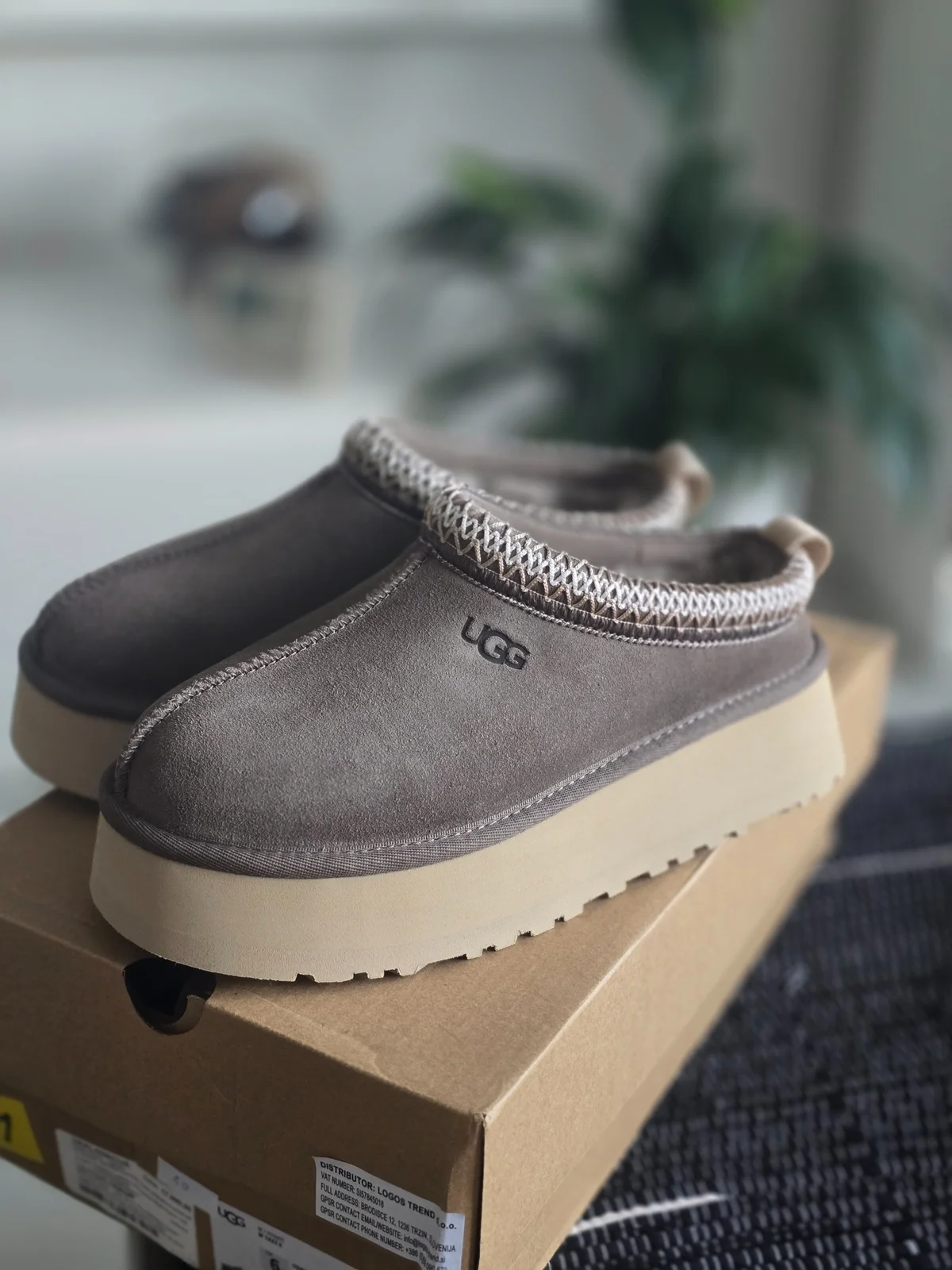 Ugg