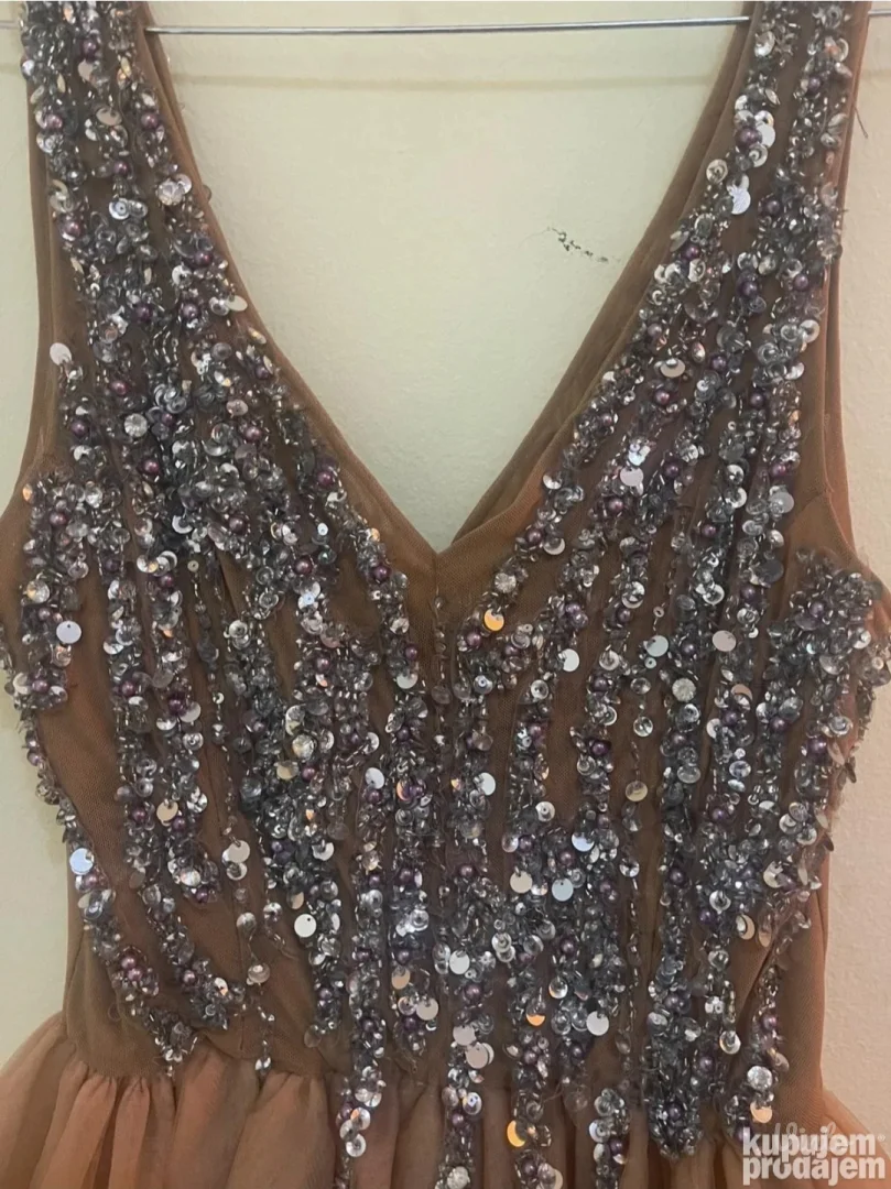 Kao nova haljina vel m