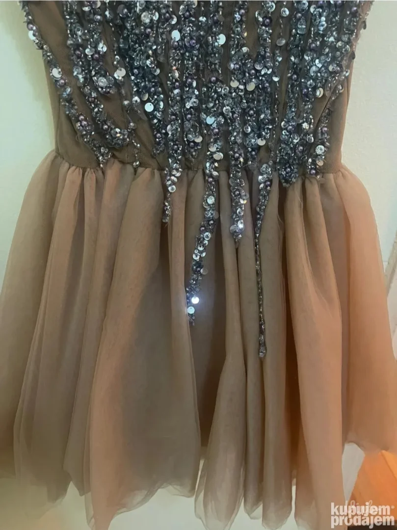 Kao nova haljina vel m