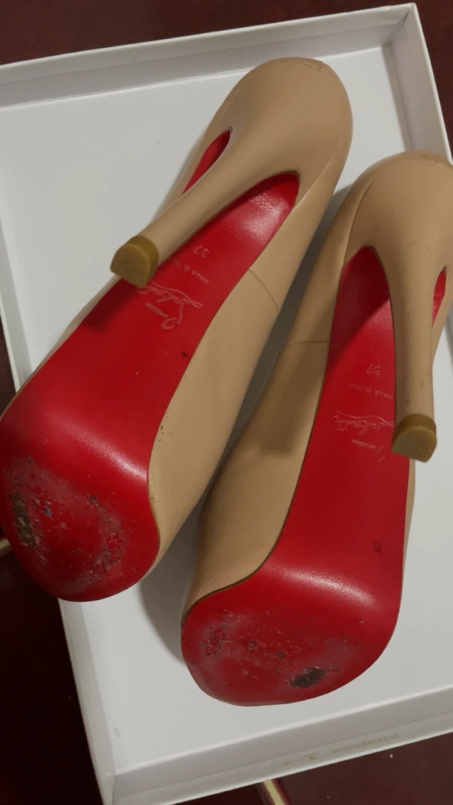 louboutin štikle