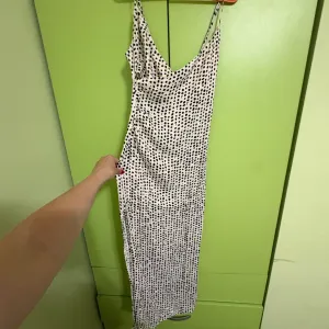 Haljina nova pull and bear