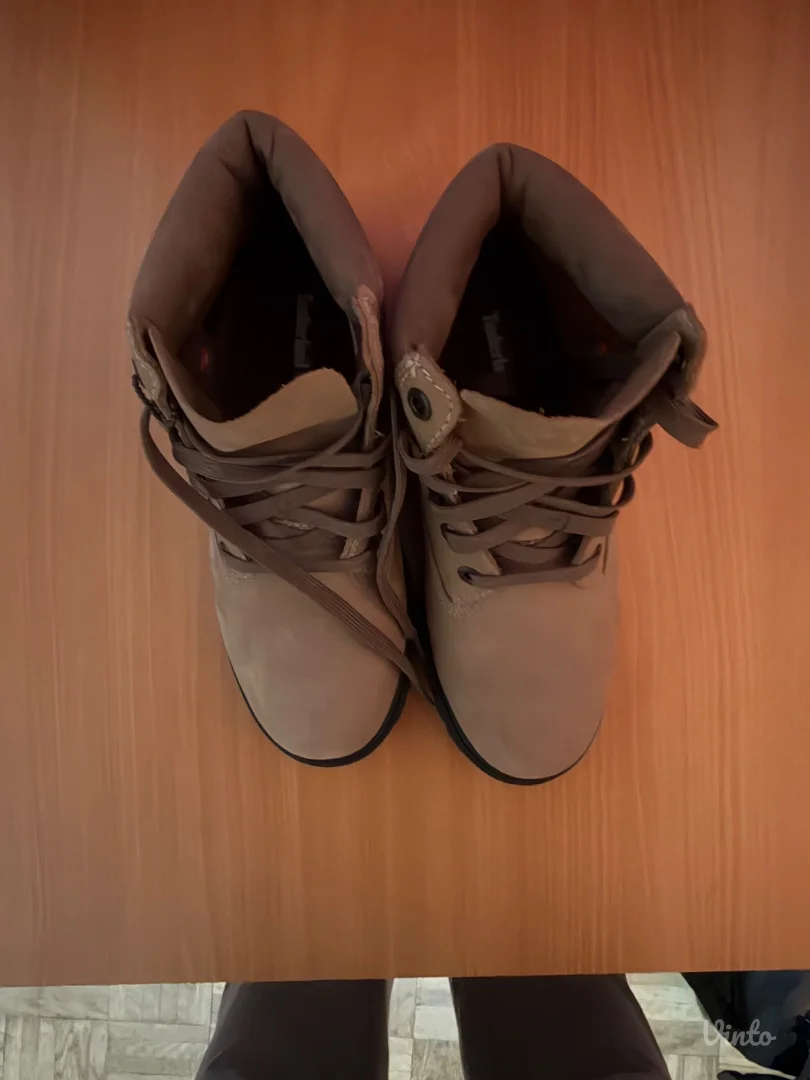 Timberland cipele br 39