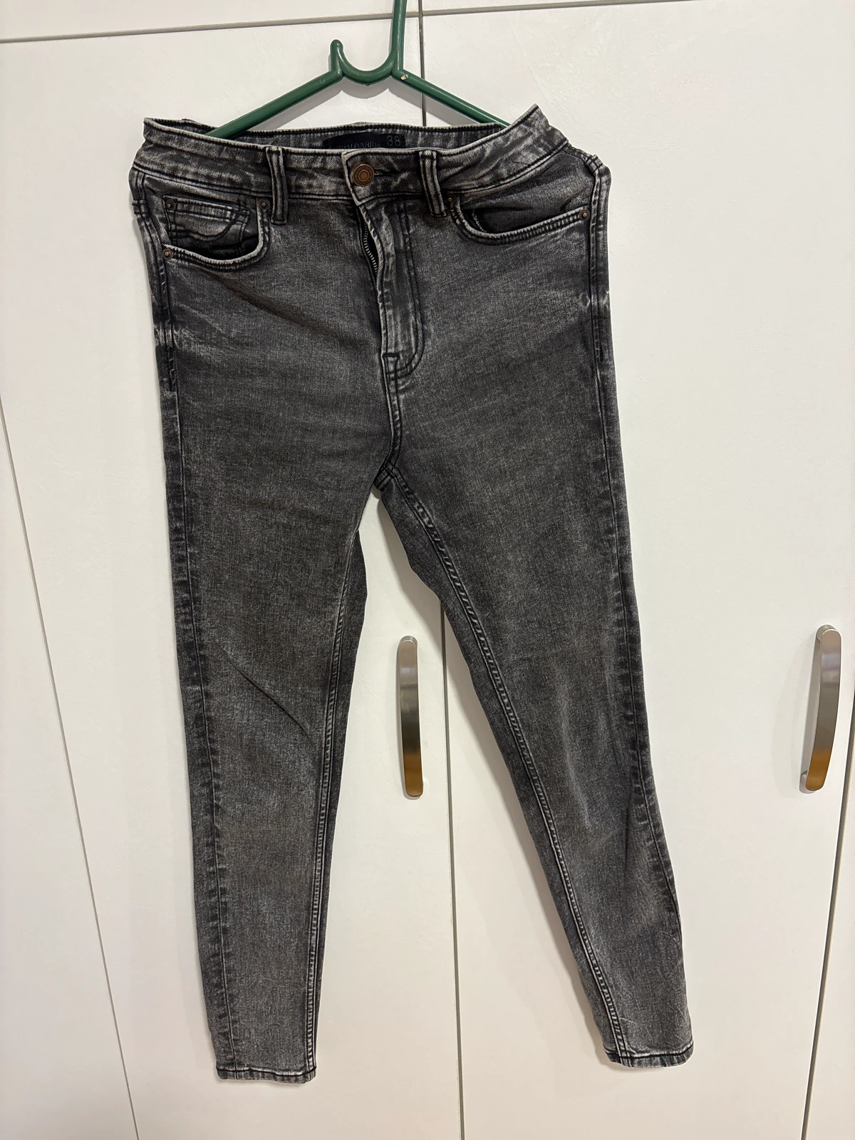 Stradivarijus pantalone