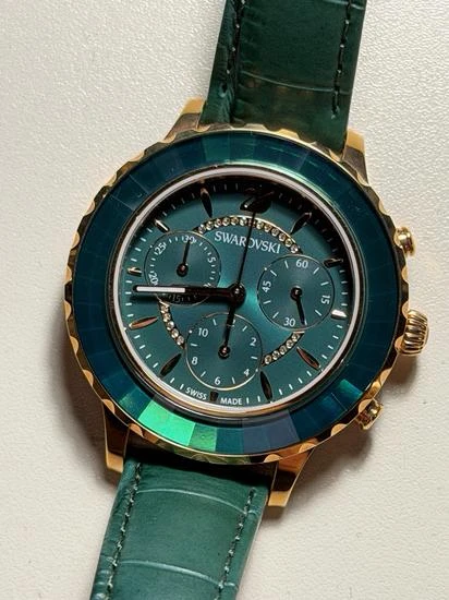 Swarovski sat