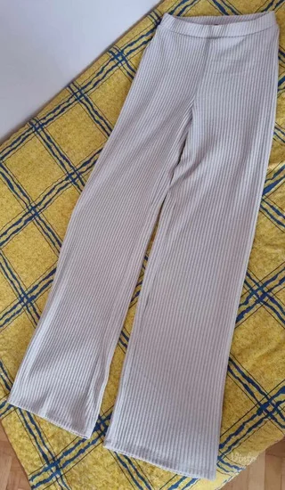 Zara pantalone