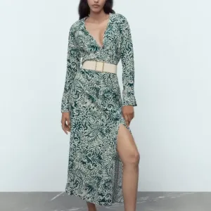 Zara haljina sa kaisem NOVO