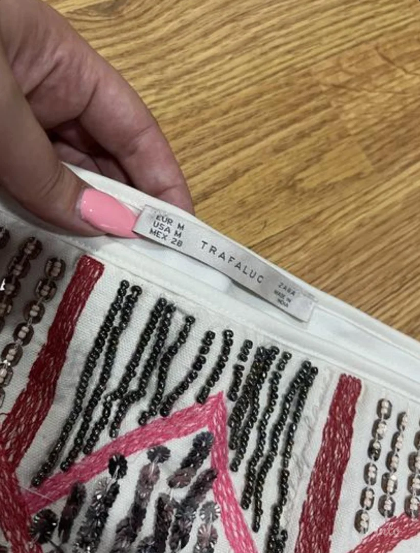 Zara mini suknja posebna kolekcija