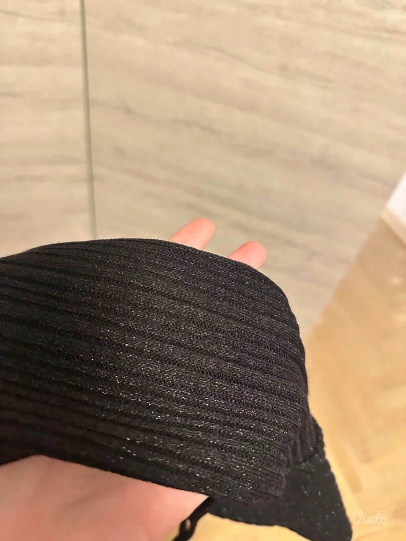 Prelepa svetlucava haljina