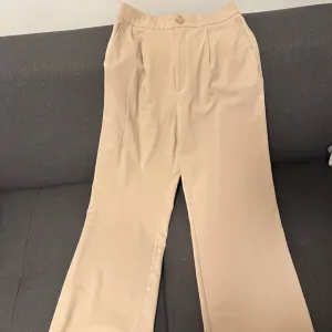 Stradivarius pantalone