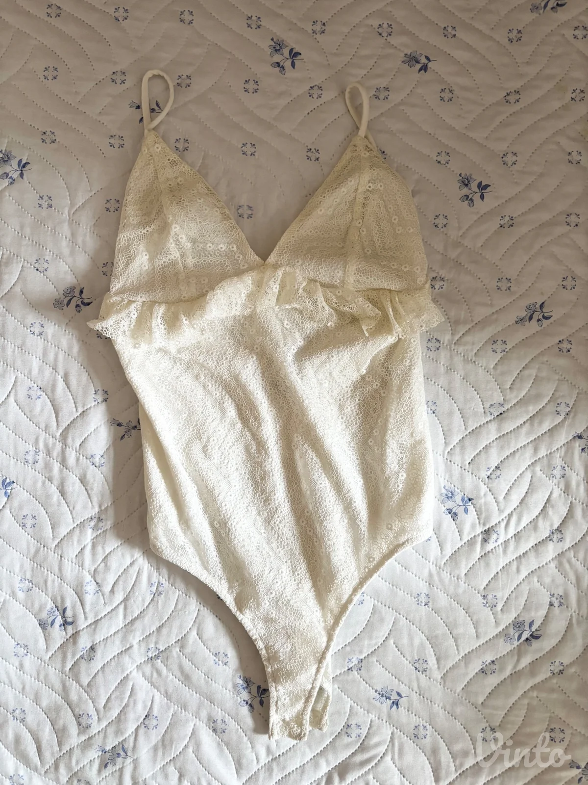 Čipkani Beli Bodi