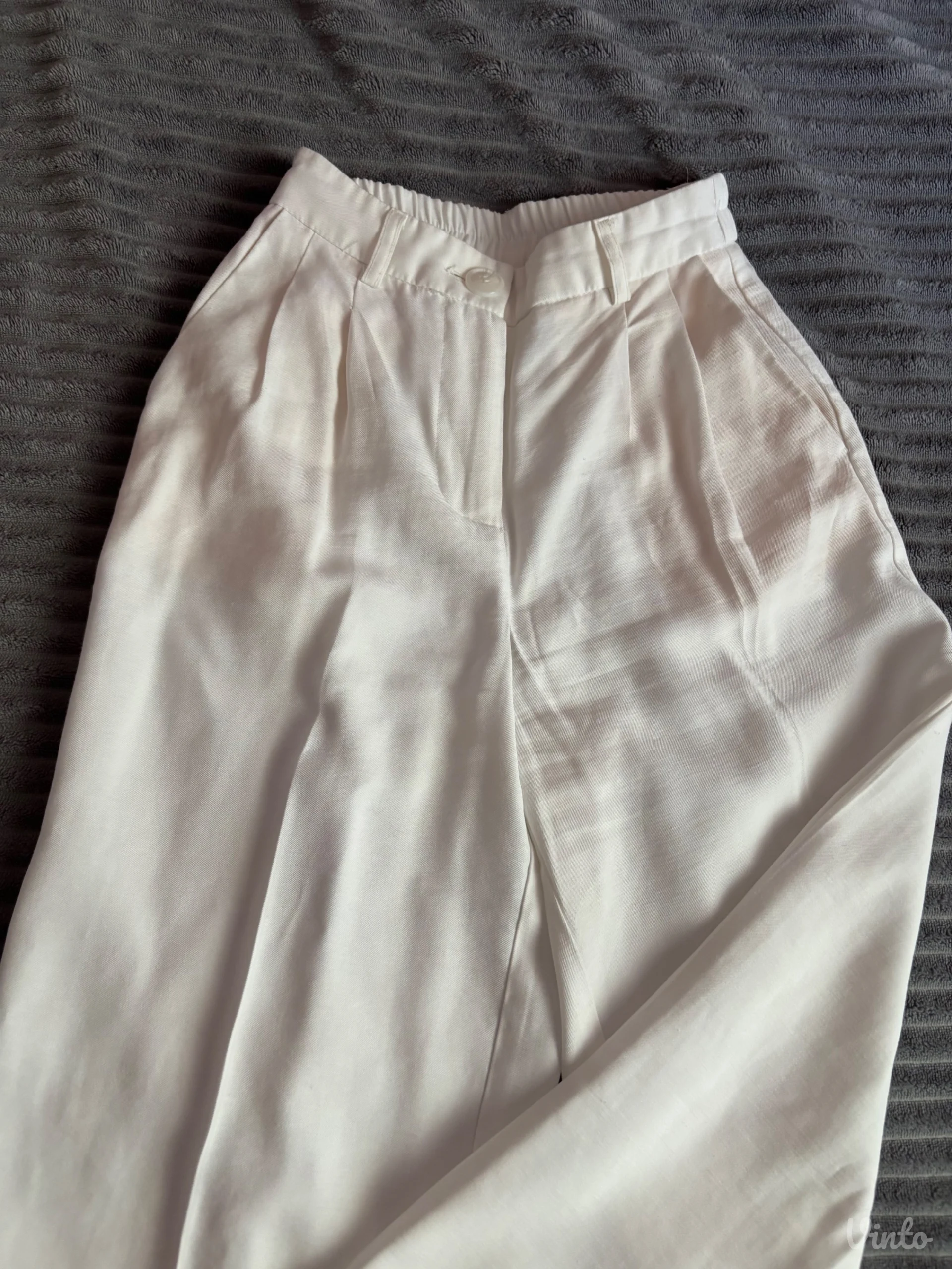 New Yorker elegantne pantalone