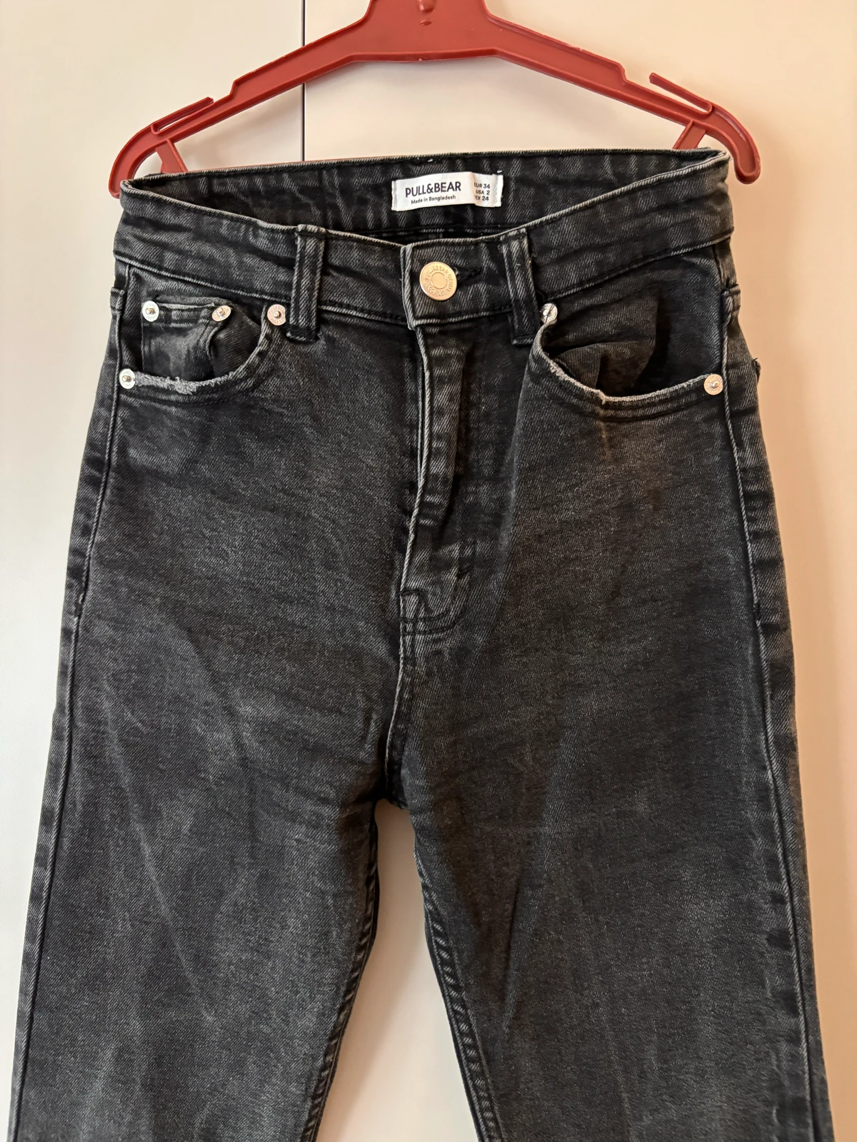Stradivarius viralne farmerke 34