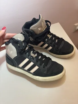 Adidas duboke patike 37