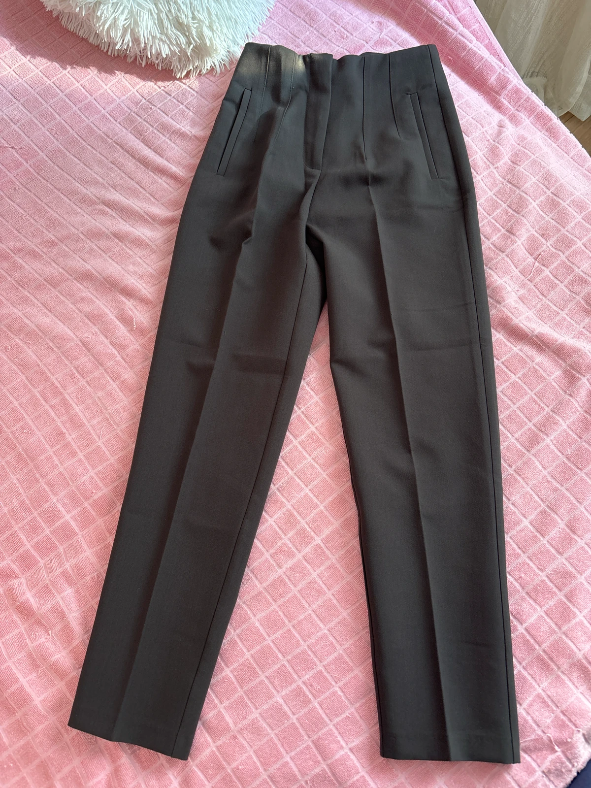 Pantalone na ivicu XS